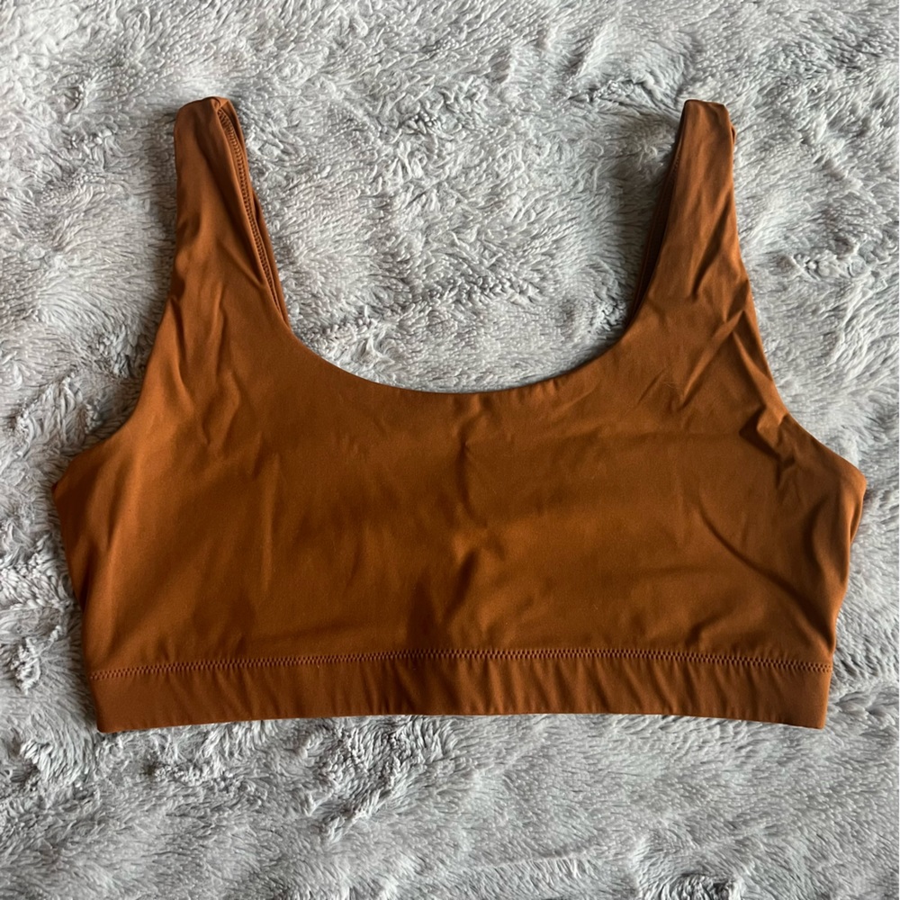 Everlane The Perform Wireless Sports Bra Medium